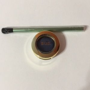 NWT | Bundle of 2: Milani Gel Powder Eyeshadow and Mally Crease Brush